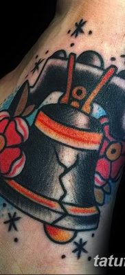 fotó tetováló harang, keltezett: 2017.12.19. №048 - tetoválóharang -