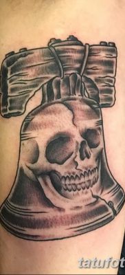 fotó tetováló harang, kelt 2017.12.19., №064 - tetoválóharang -