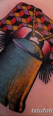 fotó tetováló harang, kelt 2017.12.19., №072 - tetoválóharang -