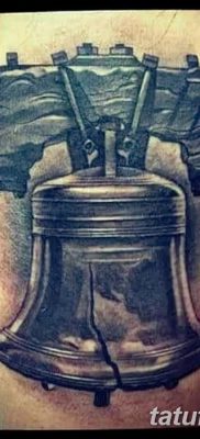 fotó tetováló harang, kelt 2017.12.19., №076 - tetoválóharang -