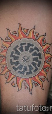 fotó a Kolovrat tetoválásról a Kolovrat tetoválás jelentéséről szóló cikkhez - tatufoto.ru - 24
