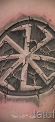fotó a Kolovrat tetoválásról a Kolovrat tetoválás jelentéséről szóló cikkhez - tatufoto.ru - 23