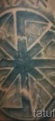 fotó a Kolovrat tetoválásról a Kolovrat tetoválás jelentéséről szóló cikkhez - tatufoto.ru - 15