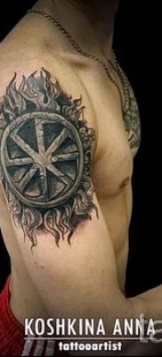 fotó a Kolovrat tetoválásról a Kolovrat tetoválás jelentéséről szóló cikkhez - tatufoto.ru - 12
