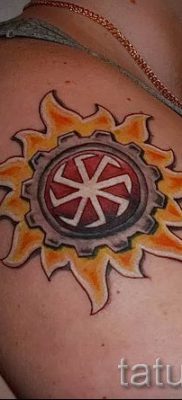 fotó a Kolovrat tetoválásról a Kolovrat tetoválás jelentéséről szóló cikkhez - tatufoto.ru - 6