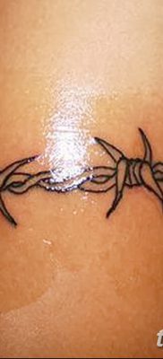 fotó szögesdrót tetoválásról, kelt 2017. 07. 26 -án 036 sz. - Tetovált szögesdrót_ 123131