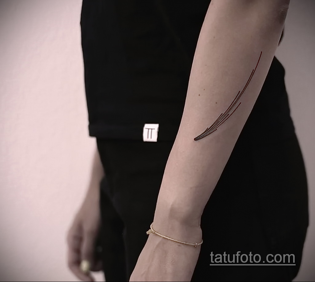 Zdjęcie tatuażu z kometą (asteroidą) 27.03.2021 №042 - tatuaż komety -