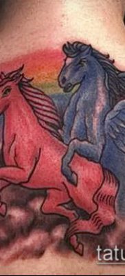 ló tetoválás fotó (érték) - egy példa egy érdekes tetoválási rajzra - 065