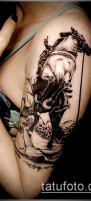 ló tetoválás fotó (jelentése) - példa egy érdekes tetoválási rajzra - 055