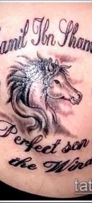 ló tetoválás fotó (érték) - példa egy érdekes tetoválási rajzra - 047