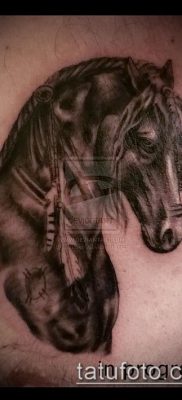 ló tetoválás fotó (érték) - példa egy érdekes tetoválási rajzra - 027