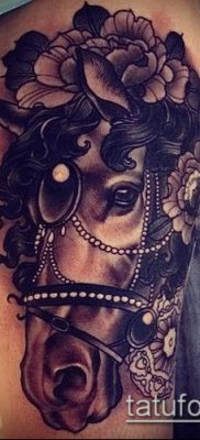 ló tetoválás fotó (érték) - egy példa egy érdekes tetoválási rajzra - 025