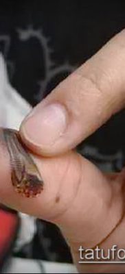 Fotó a tetováló marihuánáról (Tattoo Marijuana) (jelentése) - példa rajz - 088