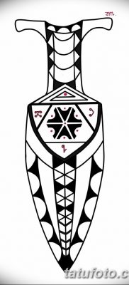 Fotó egy lándzstetoválásról 2018.08.22. №018 - lándzsás tetoválás -