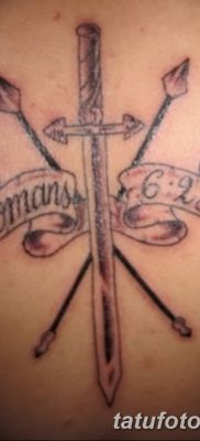 Fotó egy lándzstetoválásról 2018.08.22. №017 - lándzsás tetoválás -