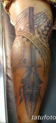 Fotó egy lándzstetoválásról 2018.08.22. №016 - lándzsás tetoválás -