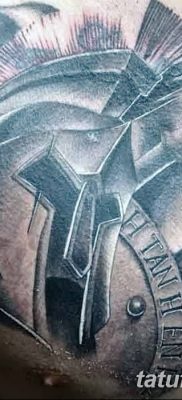 Fotó egy lándzstetoválásról 2018.08.22. №014 - lándzsás tetoválás -