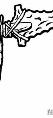 Fotó egy lándzstetoválásról 2018.08.22. №013 - lándzsás tetoválás -