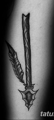 Fénykép egy lándzstetoválásról 2018.08.22. №060 - lándzsás tetoválás -