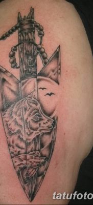 Fotó egy lándzstetoválásról 2018.08.22. №055 - lándzsás tetoválás -