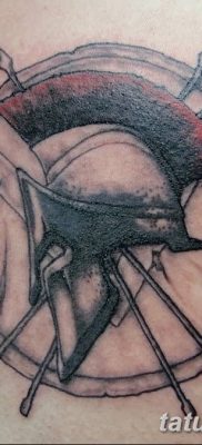 Fénykép egy lándzstetoválásról 2018.08.22. №044 - lándzsás tetoválás -