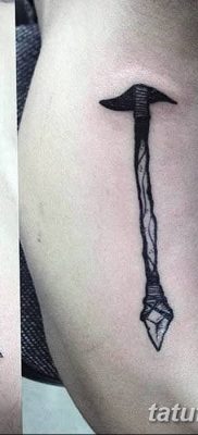 Fotó egy lándzstetoválásról 2018.08.22. №037 - lándzsás tetoválás -