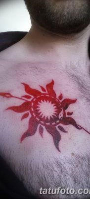 Fotó egy lándzstetoválásról 2018.08.22. №033 - lándzsás tetoválás -