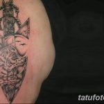 Fotó egy lándzstetoválásról 2018.08.22. №059 - lándzsás tetoválás -