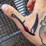 صورة لرسم وشم جديلة 06.11.2018 №009 - صورة وشم المنجل -