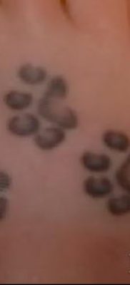 fotó macska mancs tetoválásról (jelentése) - egy példa egy érdekes tetoválási tervre - 007