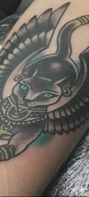 foto af kattetatovering med vinger dateret 26/06/2018 №021 - Kattetatovering med vinger -