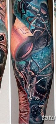 fotó az űrhajós tetoválásról, 2017. december 25 -én, №094 - űrhajós tetoválás -