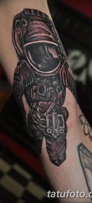 fotó az űrhajós tetoválásról, 2017. december 25 -én kelt, 114. szám - űrhajós tetoválás -