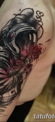 fotó az űrhajós tetoválásról, kelt 2017.12.25. 117. szám - űrhajós tetoválás -