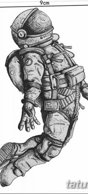 fotó az űrhajós tetoválásról, dátum: 2017.12.25., 005 - űrhajós tetoválás -