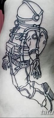 fotó az űrhajós tetoválásról, dátum: 2017.12.25. №031 - űrhajós tetoválás -