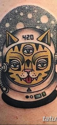 fotó az űrhajós tetoválásról, 2017. december 25 -én, №032 - űrhajós tetoválás -