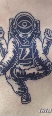 fotó az űrhajós tetoválásról, 2017. december 25 -én, №036 - űrhajós tetoválás -