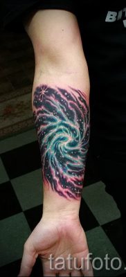 fotó az űrtetoválásról az űrtetoválások jelentését bemutató cikkhez - tatufoto.ru - 17