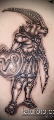 Fotó a Bak tetoválásról (jelentése) - egy példa egy érdekes tetoválási tervre - 008