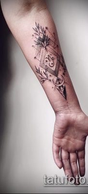 Fotó a Bak tetoválásról (jelentése) - egy példa egy érdekes tetoválási rajzra - 001