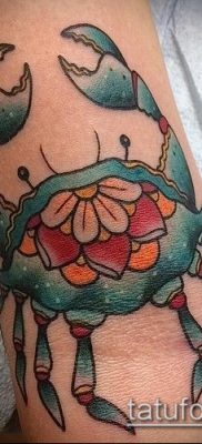 fénykép egy rák (rák) tetoválásról (érték) - példa egy érdekes tetoválási rajzra - 031