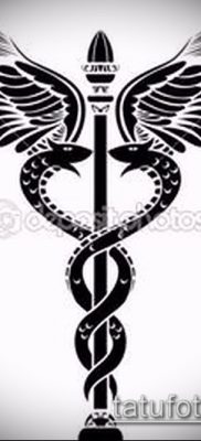 Fotó Hermes tetováló szárnyairól - 06072017 - példa - 008 Hermes tetoválószárnyai