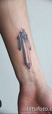 fotó egy kristálytetoválásról, kelt 2017.08.27. 081. szám - Tetováló kristály -