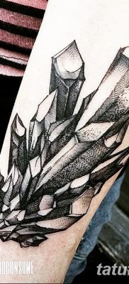 fotó egy kristálytetoválásról, kelt 2017. augusztus 27 -én, 072. sz. - Tetováló kristály -