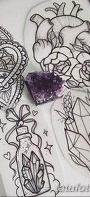 fotó egy kristálytetoválásról, kelt 2017.08.27. 056. szám - Tetováló kristály -