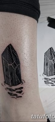 fotó egy kristálytetoválásról, kelt 2017.08.27. 001. sz. - Tetováló kristály -