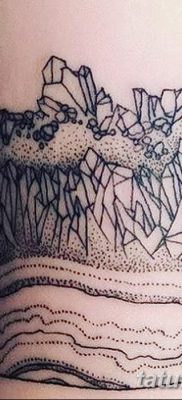 fotó egy kristálytetoválásról, kelt 2017.08.27. 007. sz. - Tetováló kristály -