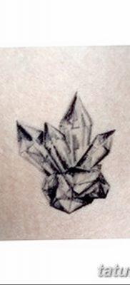 fotó egy kristálytetoválásról, kelt 2017.08.27. 012. szám - Tetováló kristály -