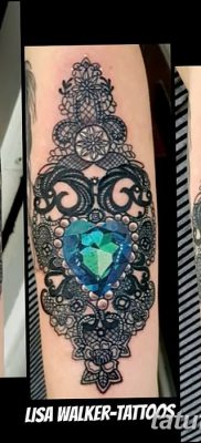 fotó egy kristálytetoválásról, kelt 2017. 08. 27 -én, 017 sz. - Tetováló kristály -